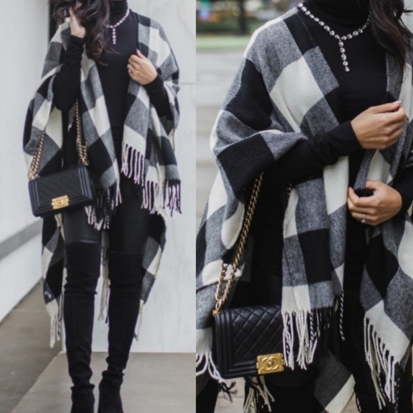 Plaid Poncho - Picture 2 of 6